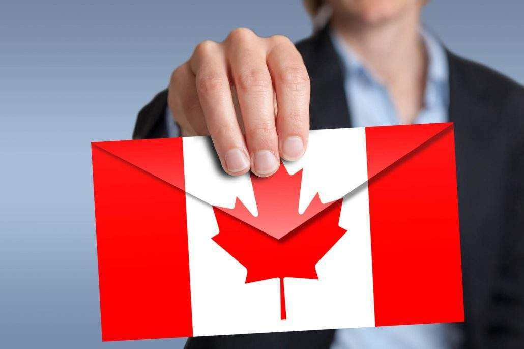 加拿大移民花多少钱：移民加拿大大概需要多少钱？